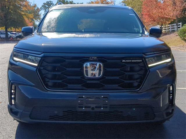 new 2025 Honda Pilot car, priced at $55,975