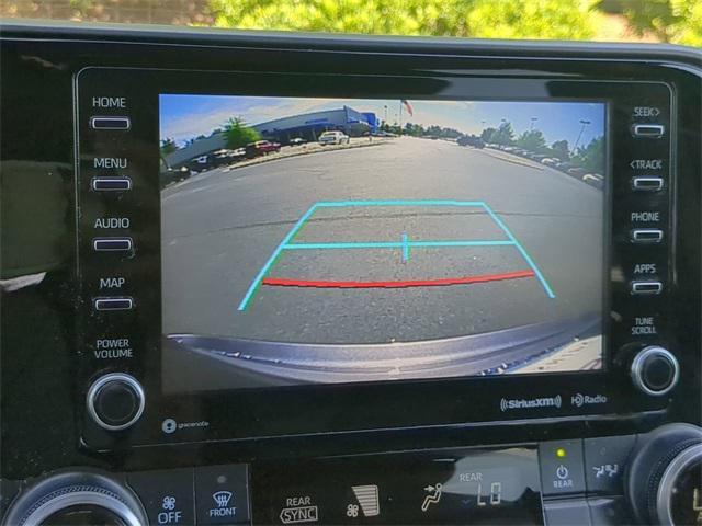 used 2021 Toyota Highlander car, priced at $27,500