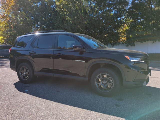 new 2025 Honda Pilot car, priced at $50,895