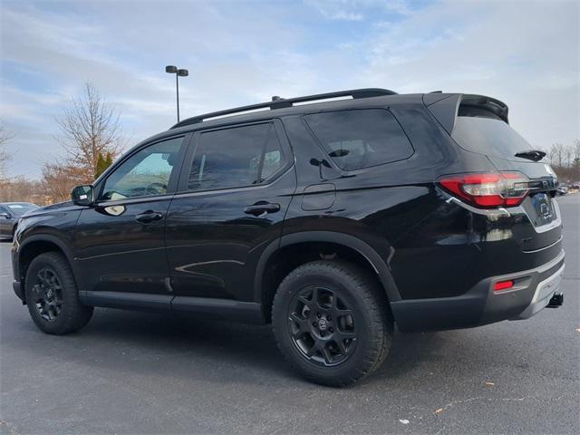 new 2025 Honda Pilot car, priced at $50,795