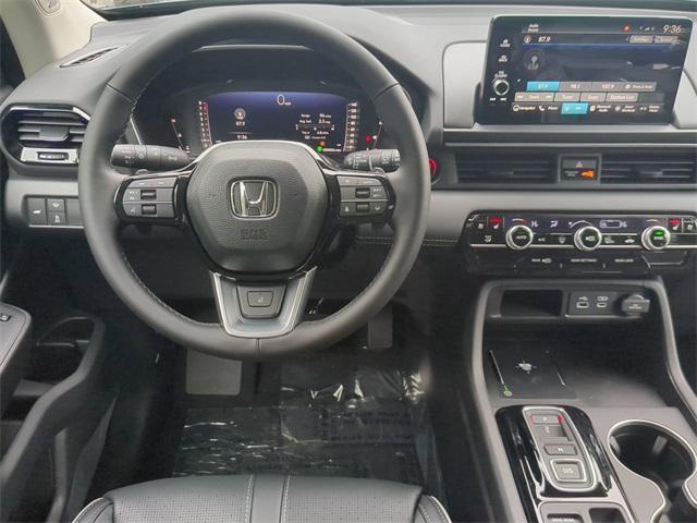 new 2025 Honda Pilot car, priced at $54,530