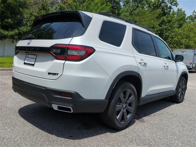 new 2025 Honda Pilot car, priced at $44,205