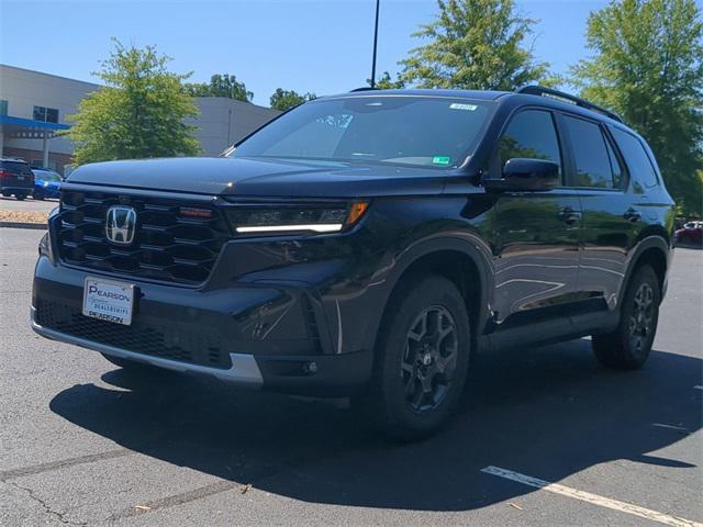 new 2025 Honda Pilot car, priced at $51,635