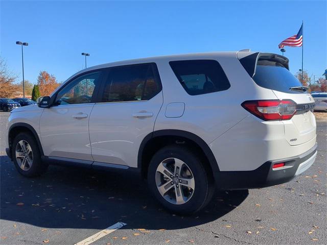 new 2025 Honda Pilot car, priced at $47,450