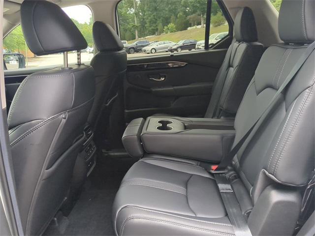new 2025 Honda Pilot car, priced at $47,505