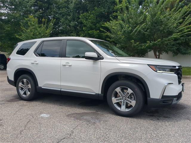 new 2025 Honda Pilot car, priced at $47,505