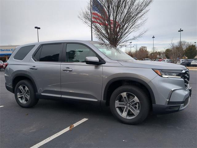 new 2025 Honda Pilot car, priced at $46,695