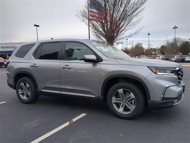 new 2025 Honda Pilot car, priced at $46,695