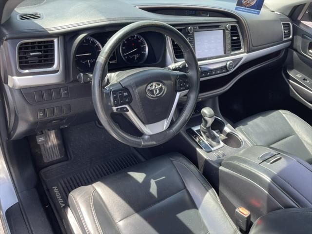 used 2016 Toyota Highlander car, priced at $22,400