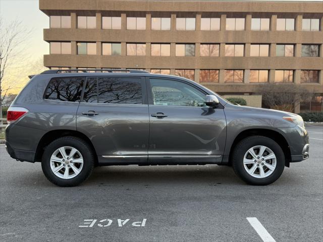 used 2012 Toyota Highlander car, priced at $16,700