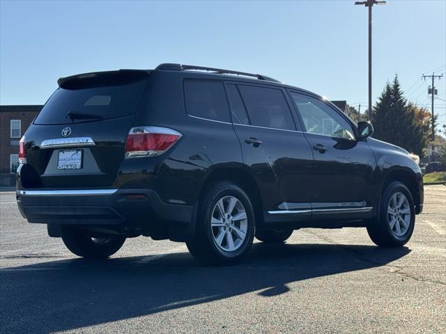 used 2012 Toyota Highlander car, priced at $16,500