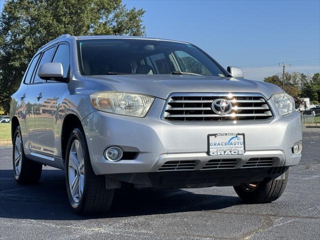 used 2010 Toyota Highlander car, priced at $13,400