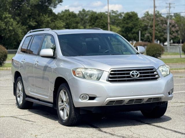 used 2008 Toyota Highlander car, priced at $11,400