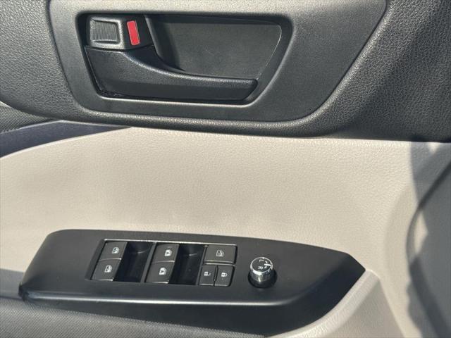 used 2015 Toyota Highlander car, priced at $17,700