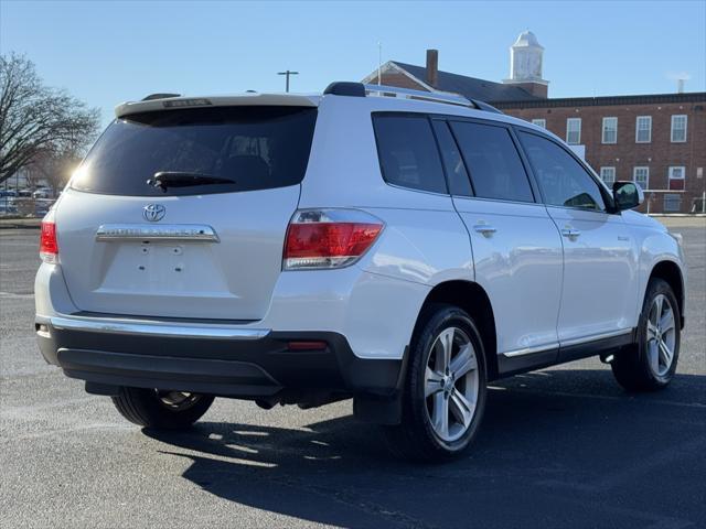 used 2013 Toyota Highlander car, priced at $15,700