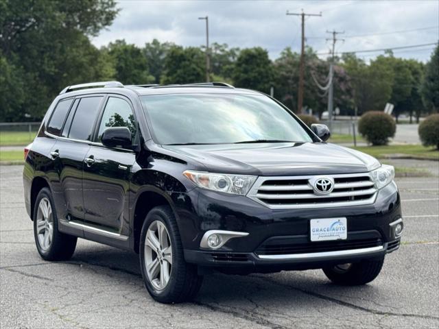 used 2011 Toyota Highlander car, priced at $13,000