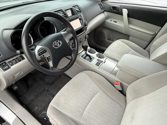 used 2013 Toyota Highlander car, priced at $15,000