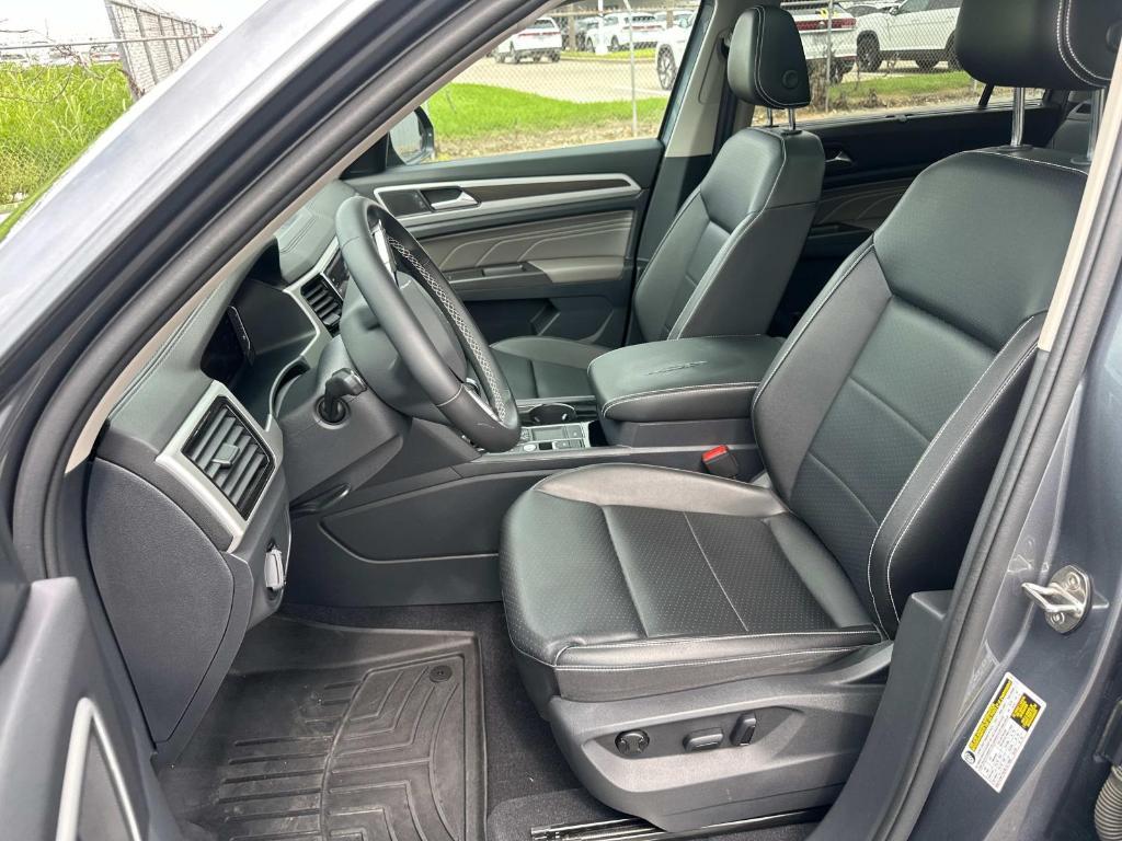 used 2022 Volkswagen Atlas car, priced at $25,900
