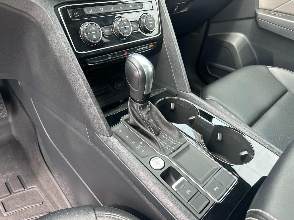 used 2022 Volkswagen Atlas car, priced at $25,900