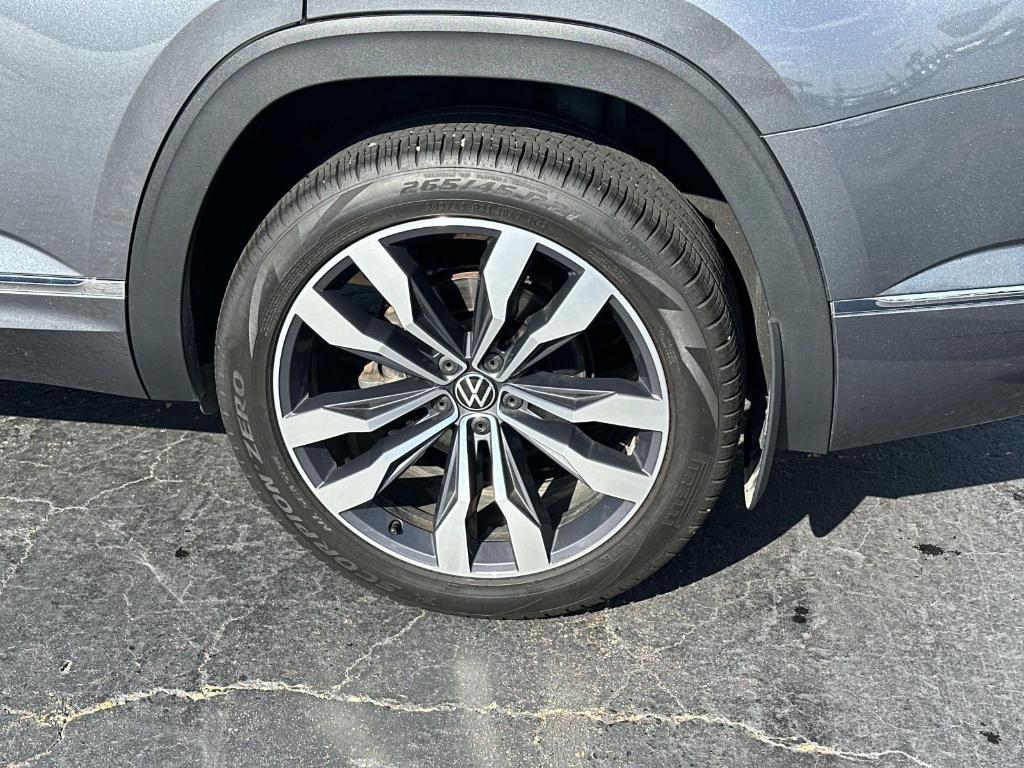 used 2022 Volkswagen Atlas car, priced at $29,750