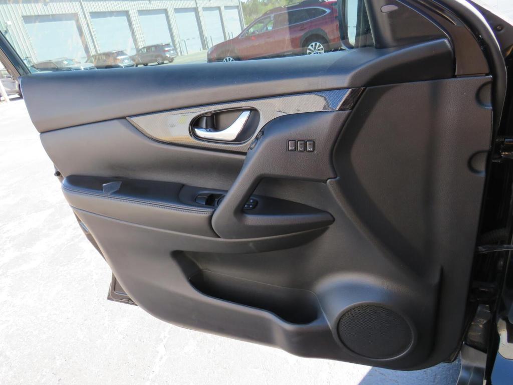 used 2019 Nissan Rogue car, priced at $12,750