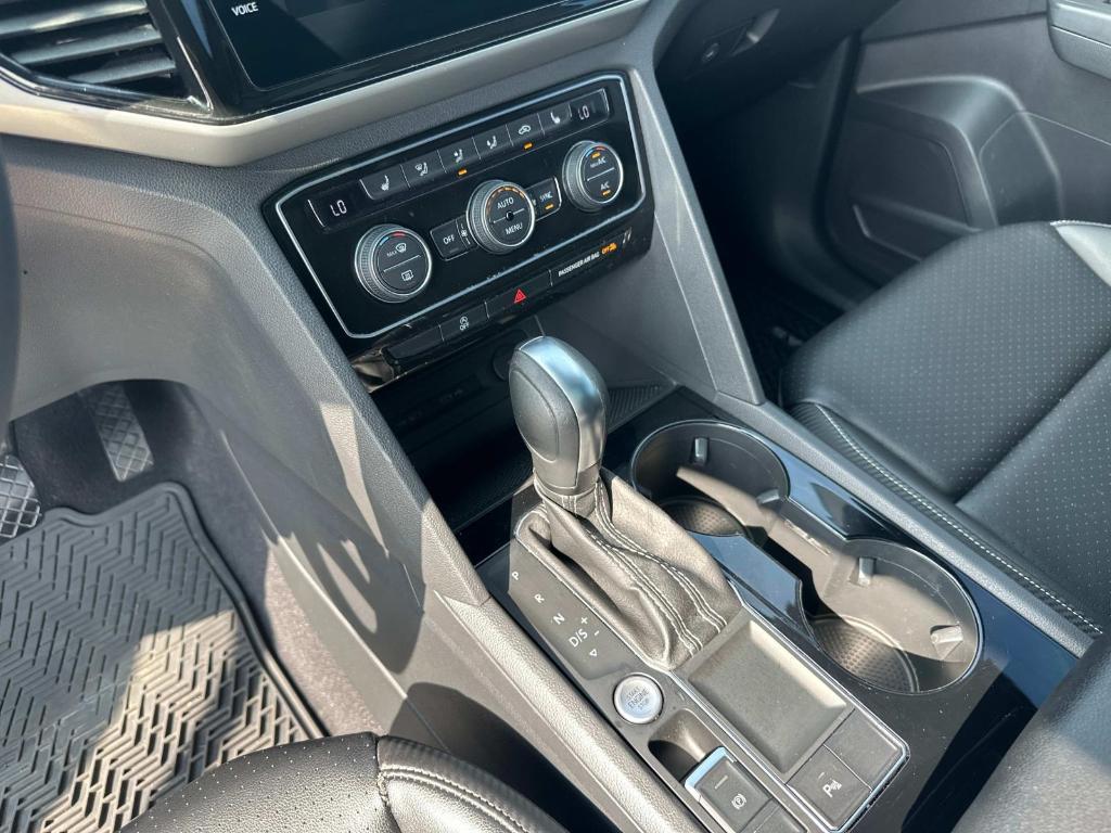 used 2021 Volkswagen Atlas Cross Sport car, priced at $26,900