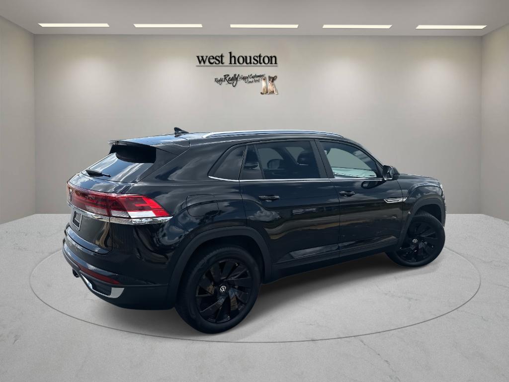 used 2025 Volkswagen Atlas Cross Sport car, priced at $39,900