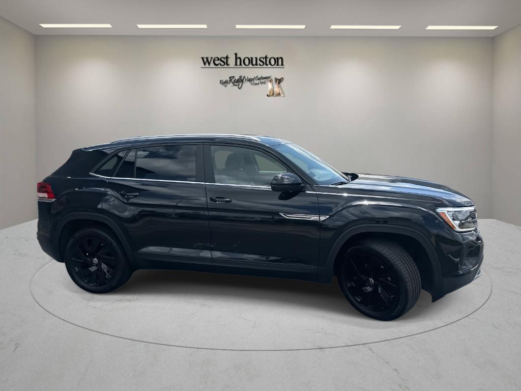 used 2025 Volkswagen Atlas Cross Sport car, priced at $39,900