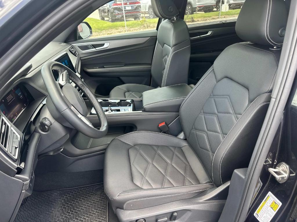 used 2025 Volkswagen Atlas Cross Sport car, priced at $39,900