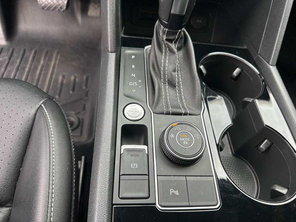 used 2022 Volkswagen Atlas car, priced at $27,900