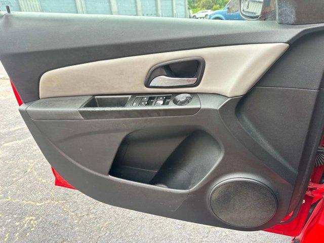 used 2014 Chevrolet Cruze car, priced at $5,900