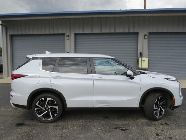 used 2022 Mitsubishi Outlander car, priced at $21,690