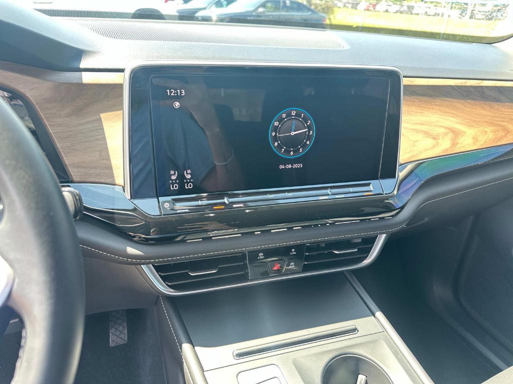 used 2024 Volkswagen Atlas car, priced at $34,900