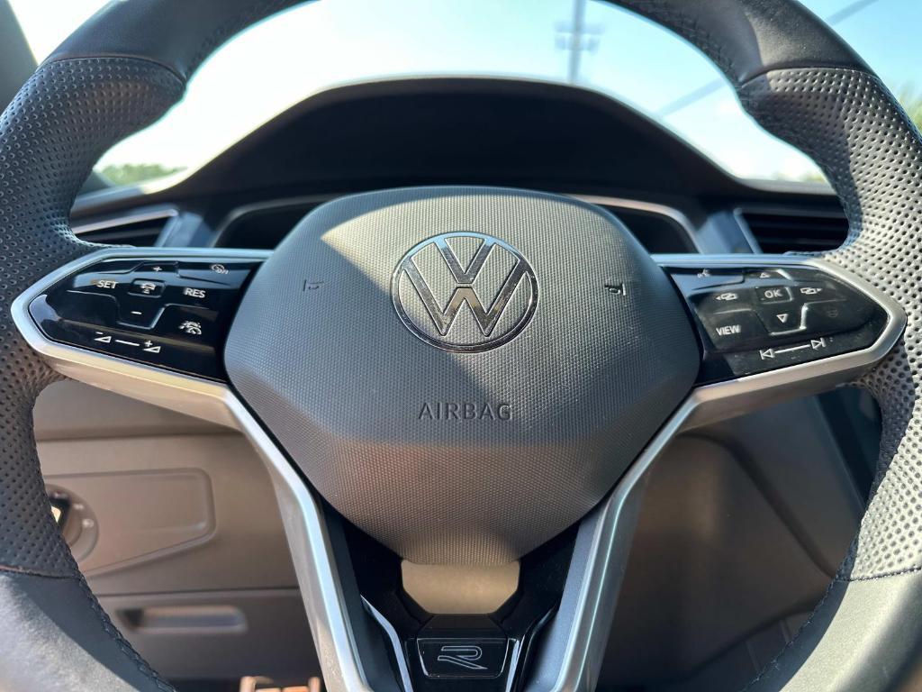used 2022 Volkswagen Tiguan car, priced at $24,900