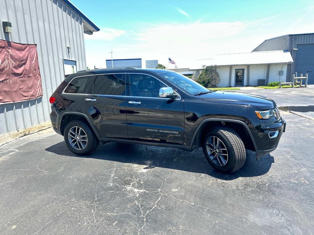 used 2017 Jeep Grand Cherokee car, priced at $14,450
