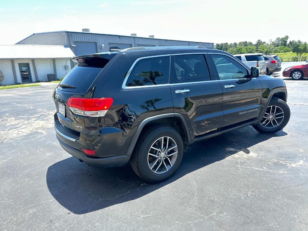 used 2017 Jeep Grand Cherokee car, priced at $14,450