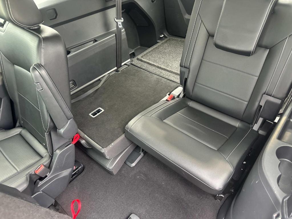 used 2021 Volkswagen Atlas car, priced at $25,750