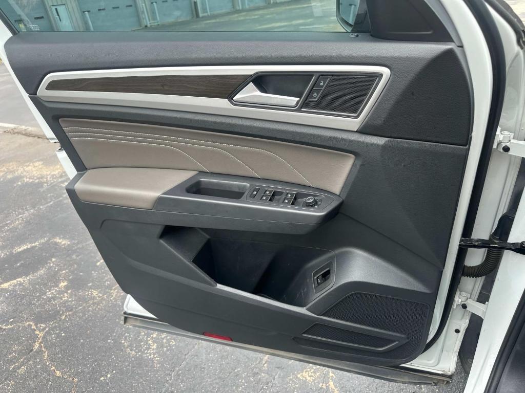 used 2021 Volkswagen Atlas car, priced at $25,750