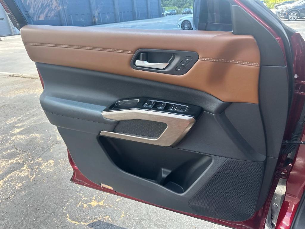 used 2022 Nissan Pathfinder car, priced at $31,950