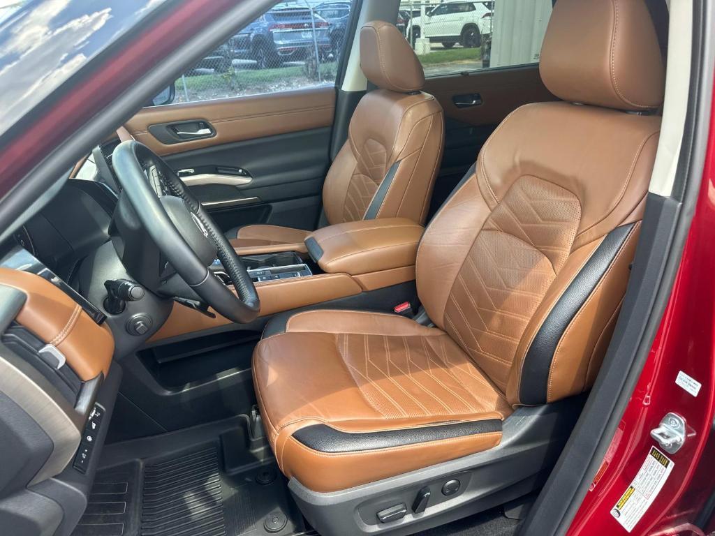 used 2022 Nissan Pathfinder car, priced at $31,950