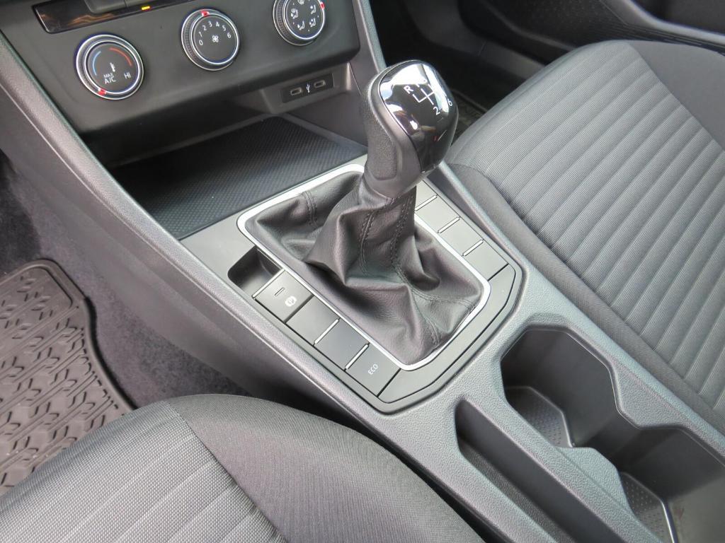 used 2022 Volkswagen Jetta car, priced at $15,900