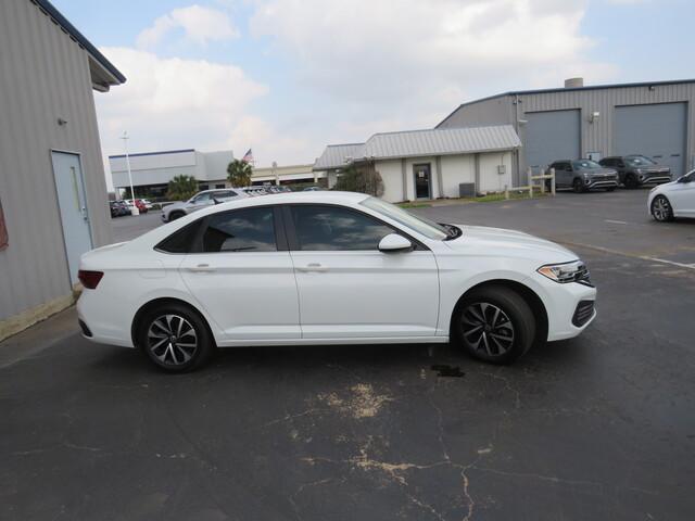 used 2022 Volkswagen Jetta car, priced at $15,900