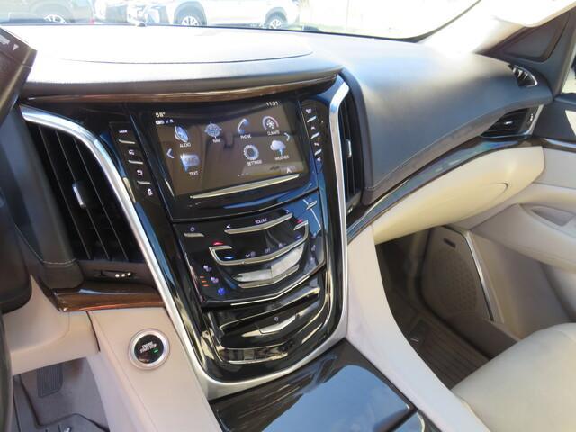 used 2019 Cadillac Escalade ESV car, priced at $35,750