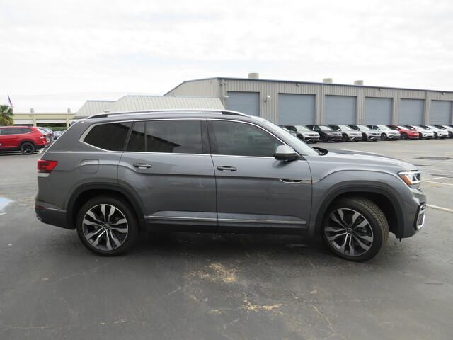 used 2022 Volkswagen Atlas car, priced at $35,900