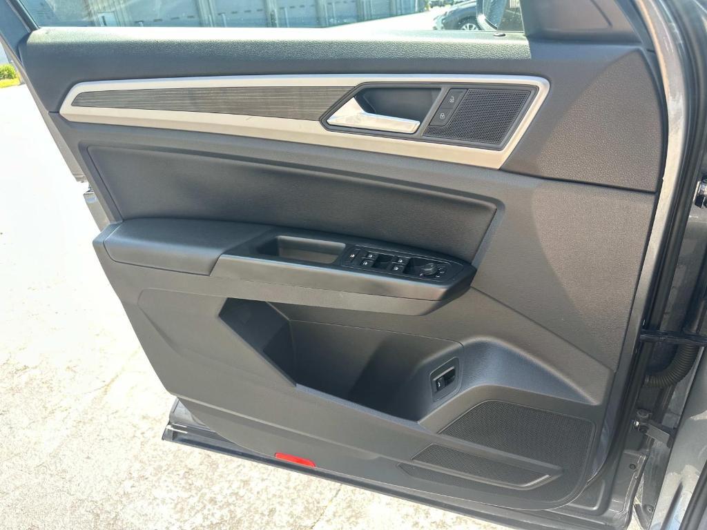 used 2020 Volkswagen Atlas car, priced at $26,900