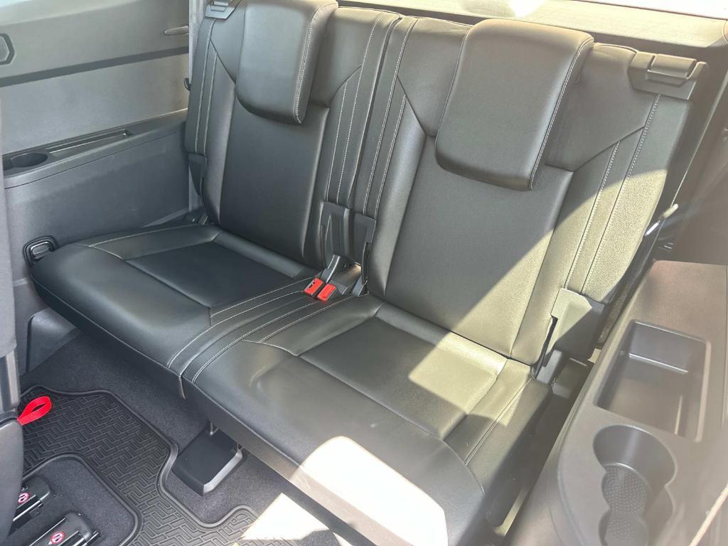 used 2020 Volkswagen Atlas car, priced at $26,900