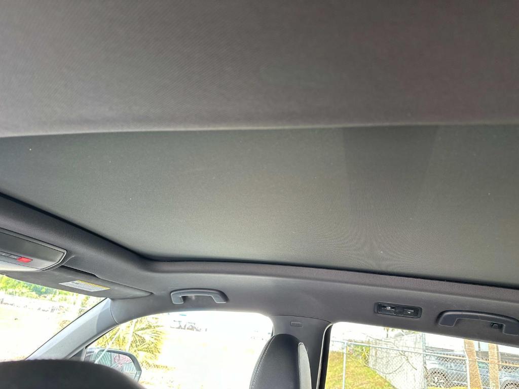 used 2022 Volkswagen Atlas Cross Sport car, priced at $28,900