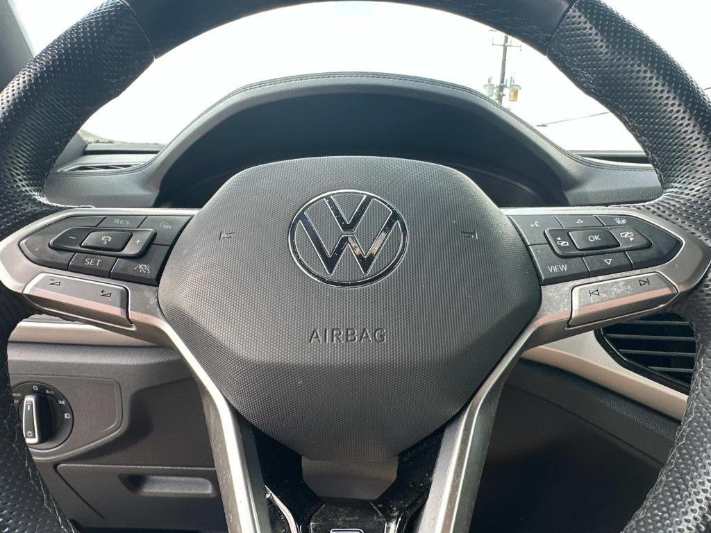 used 2022 Volkswagen Atlas Cross Sport car, priced at $28,900
