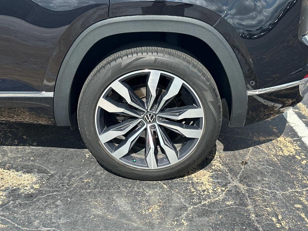 used 2022 Volkswagen Atlas Cross Sport car, priced at $28,900