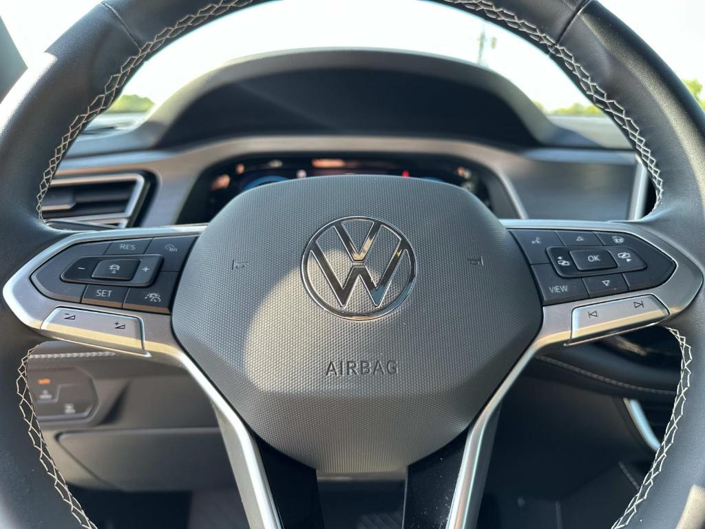 used 2025 Volkswagen Atlas Cross Sport car, priced at $37,950